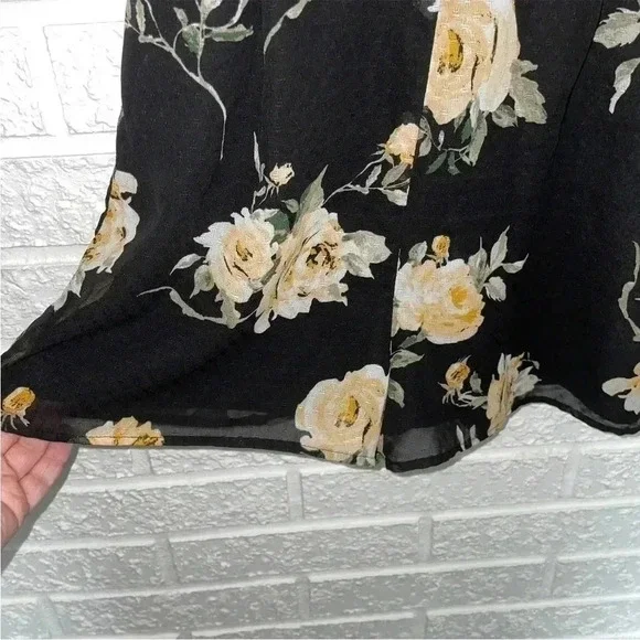 Dynamite Romper - Picture 5 of 6